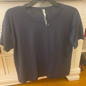 Lululemon athletic top